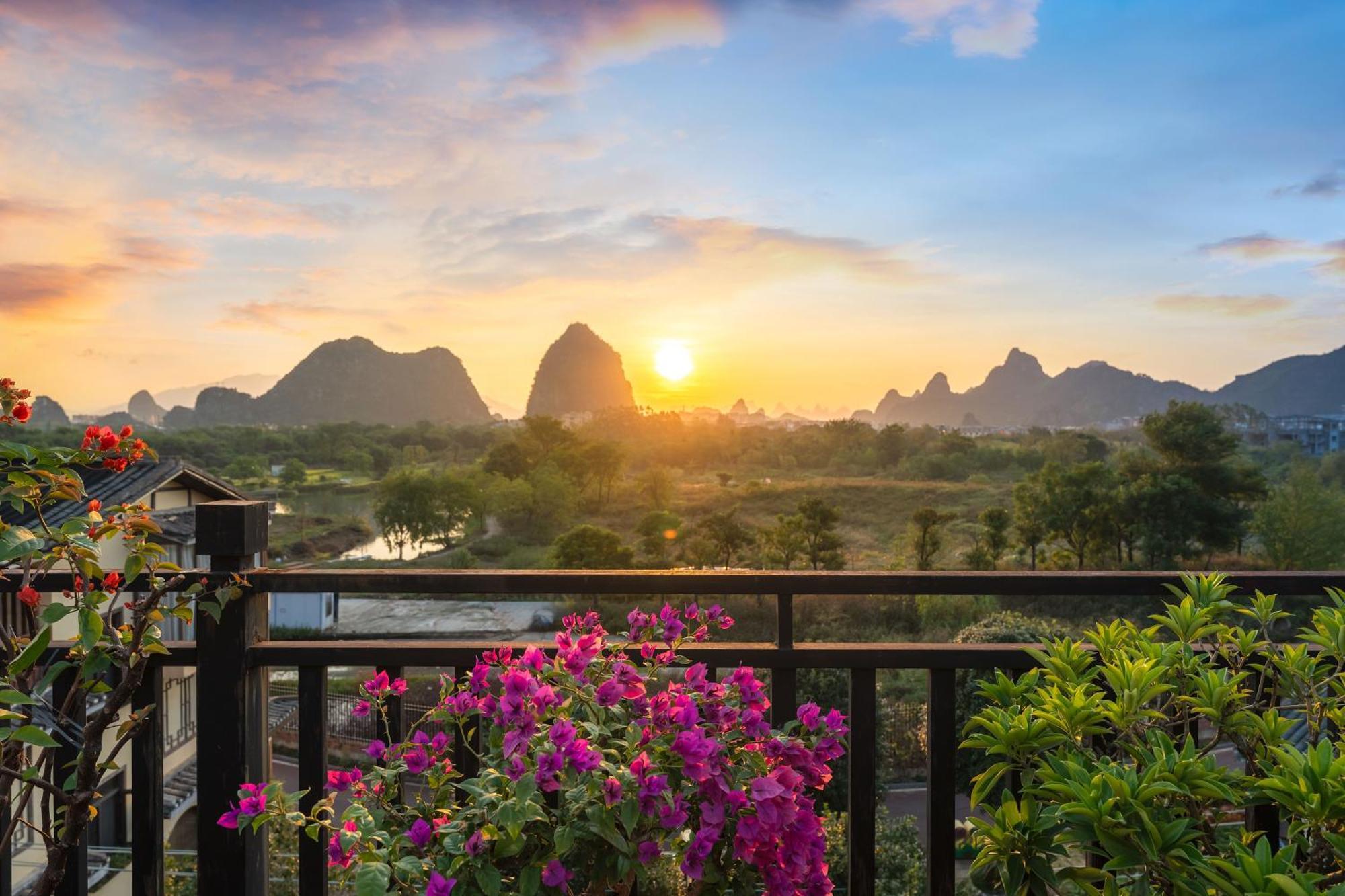 Guilin Village Creek Inn-Free Private Car Pick Up Station Stay 3 Nights المظهر الخارجي الصورة