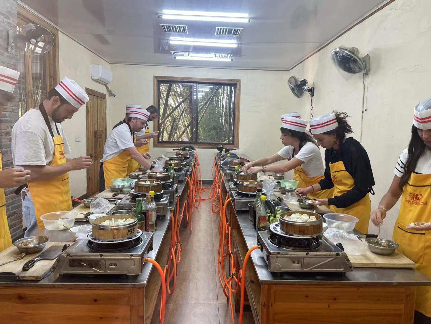 Guilin Village Creek Inn-Free Private Car Pick Up Station Stay 3 Nights المظهر الخارجي الصورة